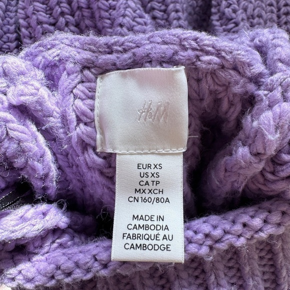 H&M Wool Blend Purple Thick Knit Turtleneck Crop Sweater (XS) - Picture 6 of 7